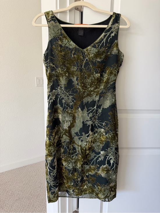 Cynthia Steffe Dresses & Skirts - Cynthia Steffe Olive & Black V-Neck Floral Burnout Sheath